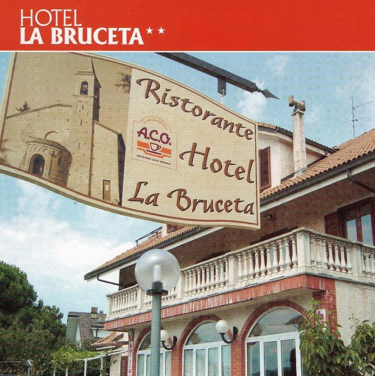 Hotel Ristorante La Bruceta 크레몰리노 외부 사진